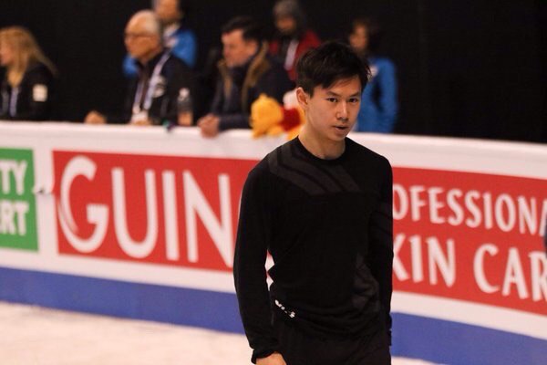 Фанаты Дениса Тена запустили в соцсети флешмоб в поддержку кумира на проходящем первенстве мира