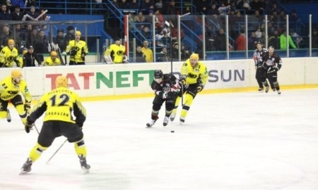 Видеообзор матча плей-офф ВХЛ «Нефтяник» — «Сарыарка» 3:2