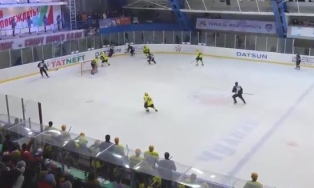Видео матча плей-офф ВХЛ «Нефтяник» — «Сарыарка» 2:0