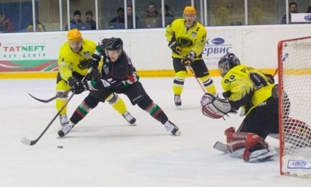 Фоторепортаж с матча плей-офф ВХЛ «Нефтяник» — «Сарыарка» 2:0