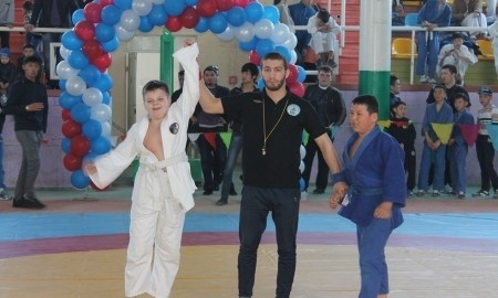 Бойцы из Казахстана выявили лучших в бразильском джиу-джитсу в Актау