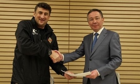 Грузинские СМИ сделали карикатуру к приходу Кахи Цхададзе в «Кайрат»