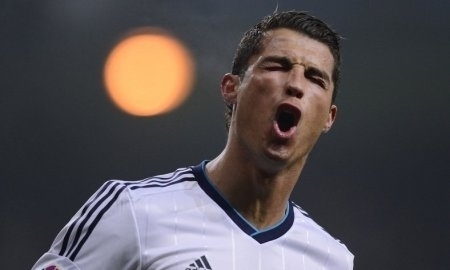 Геннадий Головкин поздравил Криштиану Роналду с выходом в полуфинал Лиги Чемпионов