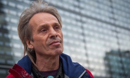 Человек-паук расcчитывает взобраться на самое высокое здание в Алматы за 40 минут