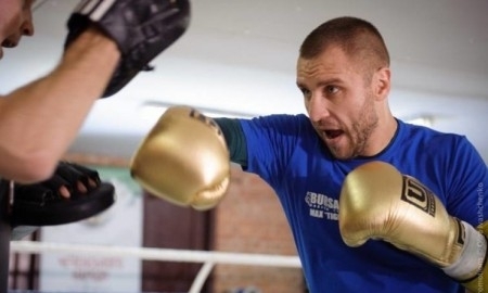 <strong>Максим Бурсак ведет переговоры о бое с Геннадием Головкиным</strong>