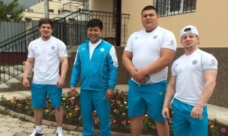 Старшим тренером мужской сборной Казахстана по тяжелой атлетике назначен Сергей Седов 