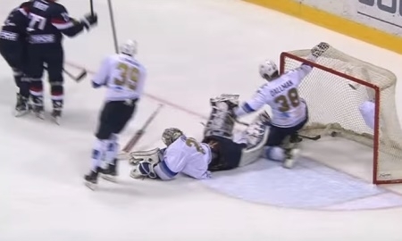 Ошибка Даллмэна попала в рейтинг самых курьезных шайб КХЛ в сезоне 2015/2016