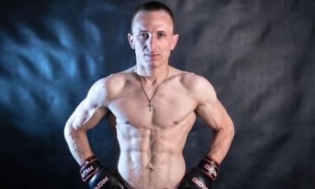 Казахстанский боец выступит на турнире по ММА в Таджикистане