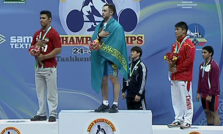 Казахстанец Денис Уланов выиграл «золото» чемпионата Азии по тяжелой атлетике