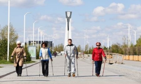 Все больше казахстанцев ходят «по-скандинавски»