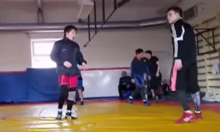 Видео с тренировки молодежной сборной Казахстана по греко-римской борьбе в Таллине