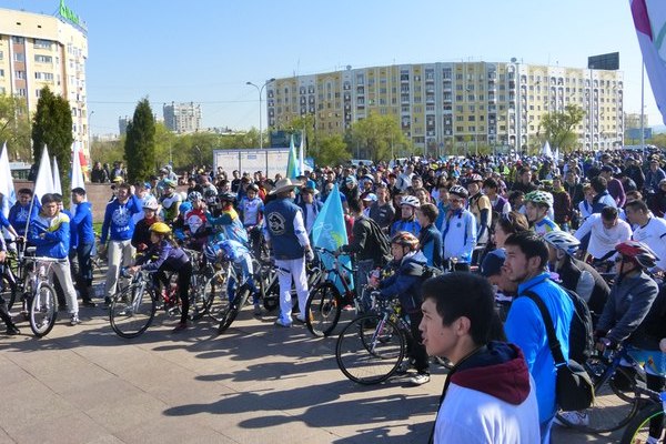 Свыше 3 тысяч человек приняли участие в велопробеге в Алматы