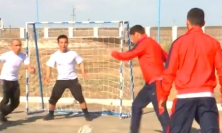 «Кайсар» посетил детский центр