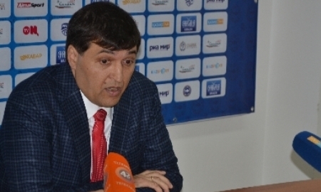 Как Васильев и Уткульбаев убегали от журналистов в Уральске