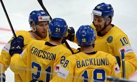 Швеция в овертайме одолела Латвию — в группе сборной Казахстана на чемпионате мира