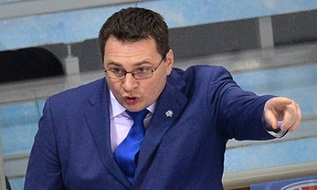 Назаров не позволил Старченко дать интервью в перерыва матча Казахстан — Россия