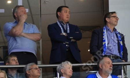 Аскар Мамин — на матче Россия — Казахстан