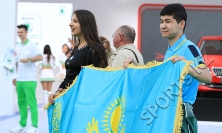 Казахстанские болельщики перед матчем Казахстан — Норвегия