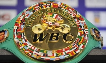 Головкин вновь призвал Альвареса отдать титул WBC