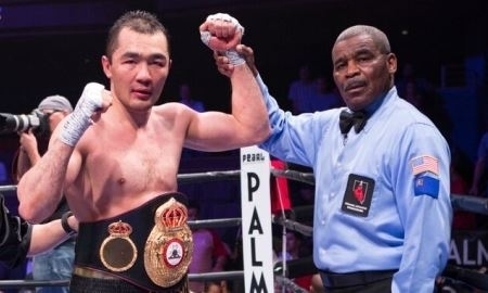 <strong>Шуменов нокаутировал Райта в десятом раунде и стал чемпионом мира WBA</strong>