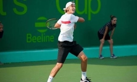 Евсеев вышел в четвертьфинал турнира в Андижане