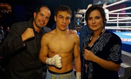 Джукембаев одержал вторую победу на профи-ринге