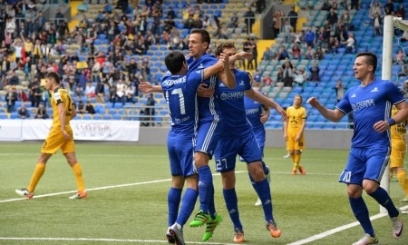 Фоторепортаж с матча Премьер-Лиги «Астана» — «Кайрат» 1:0