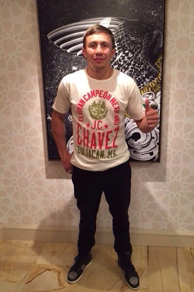 Головкин примерил футболку Чавеса