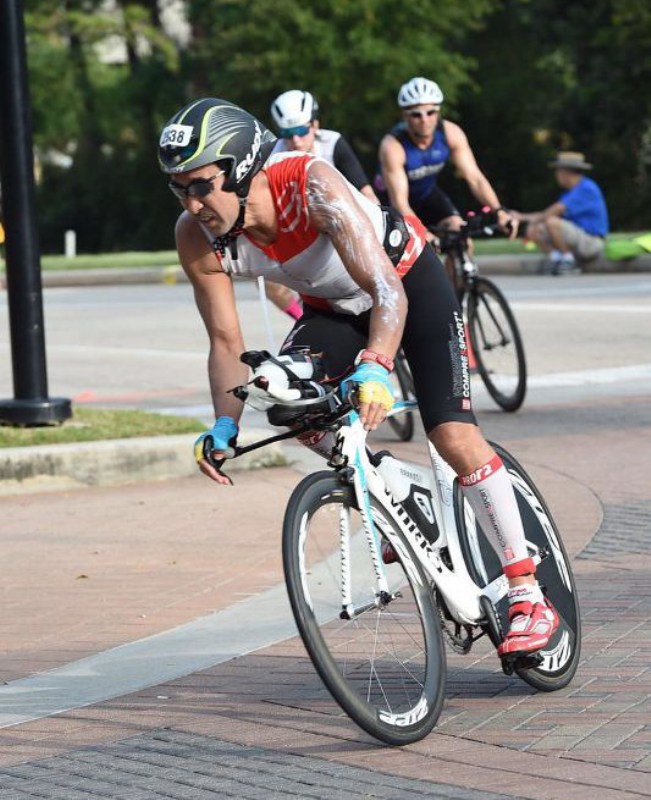 Казахстанский триатлет установил новый рекорд на чемпионате в Техасе