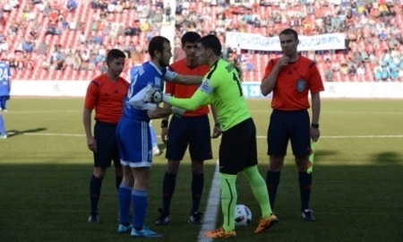 Фоторепортаж с матча Премьер-Лиги «Иртыш» — «Акжайык» 0:0