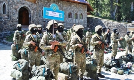В казахстанской армии стартовала военная альпиниада