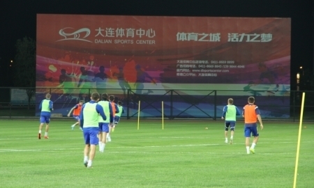 Сборная Казахстана провела тренировку в Китае