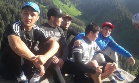 Национальная сборная Казахстана по греко-римской борьбе проводит УТС