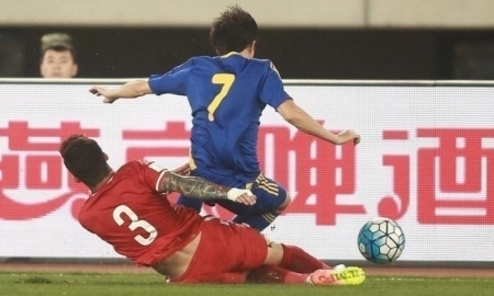 Sina.com.cn: «66% болельщиков не считают фол на Конысбаеве грубым»