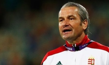 Экс-наставник сборной Казахстана стартовал с победы на ЕВРО-2016