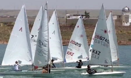 В акватории Капчагайского водохранилища прошли соревнования парусной регаты