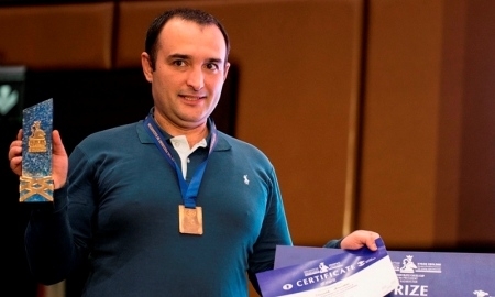 Кубок Евразии и золотую медаль вручили в Алматы таджикскому шахматисту