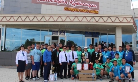 Турнир по мини-футболу полицейские Павлодарской области посвятили 24-ой годовщине образования ОВД РК