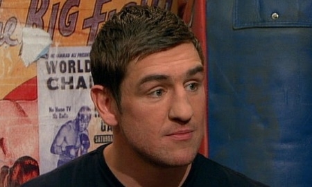 Алекс Артур: «Если Юбэнк и дальше будет так прогрессировать, то побьёт Головкина»