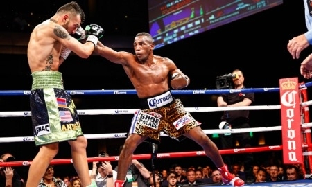 Эрисланди Лара: «Нет сомнений, что Канело избегает Головкина»