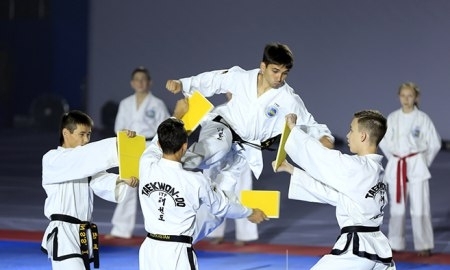 Монахи Шаолиня приехали на фестиваль боевых искусств в Астану