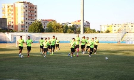 Стартовые составы «Теуты» и «Кайрата»