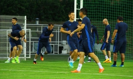 «Чукарички» и «Ордабасы» в первом тайме счет не открыли