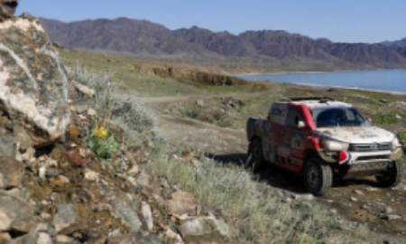 Казахстанская команда успешно прошла седьмой этап ралли Silk Way Rally 2016