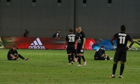 Мира и горя мимо, мимо Мекки и Рима...