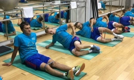 Сборная Казахстана в Алматы готовится к чемпионату мира