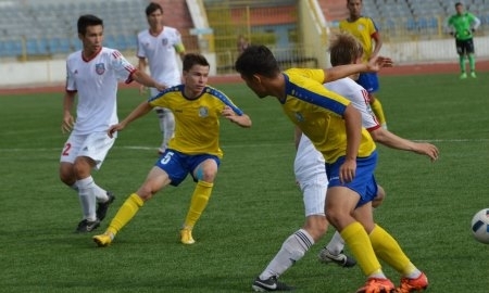 Фоторепортаж с матча Первой лиги «Шахтер-Булат» — «Кыран» 1:2