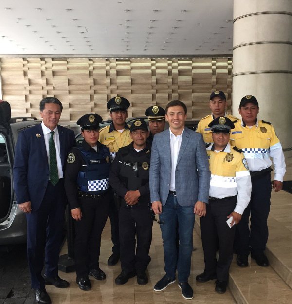 Головкина в Мексике сопровождал полицейский эскорт