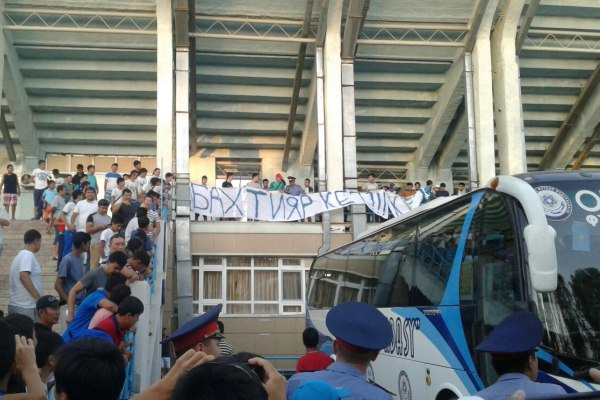 Территория ненависти. 7 городов, в которых болельщики терпеть не могут Ерлана Кожагапанова