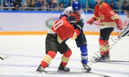 Массовая драка произошла на матче «Барыс» — «Куньлунь Ред Стар»